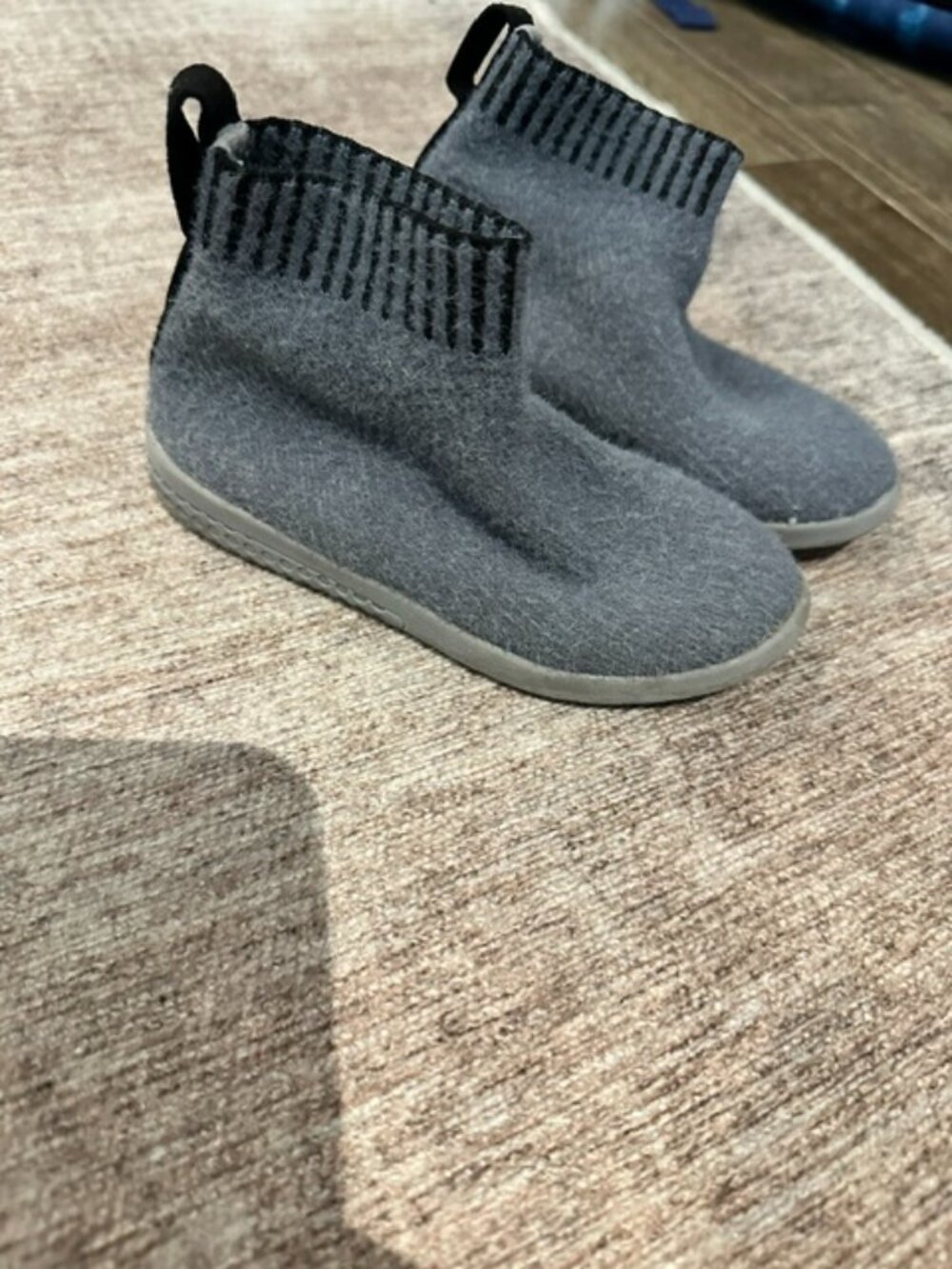 Minimoc Wool boots size C9